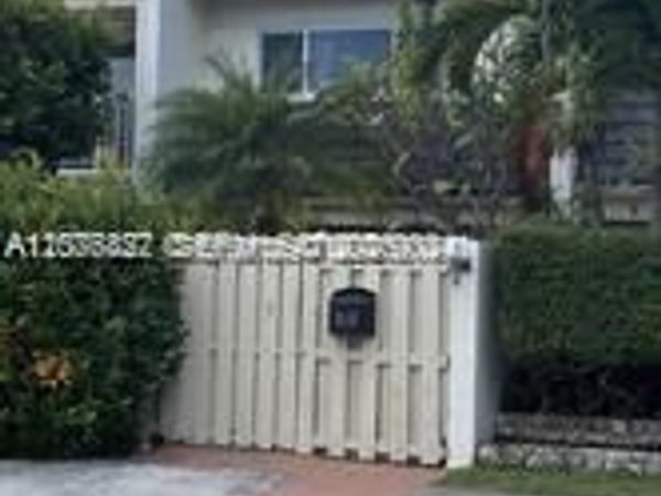 8110 SW 82nd Ct , Unit 8110, Miami, FL 33143