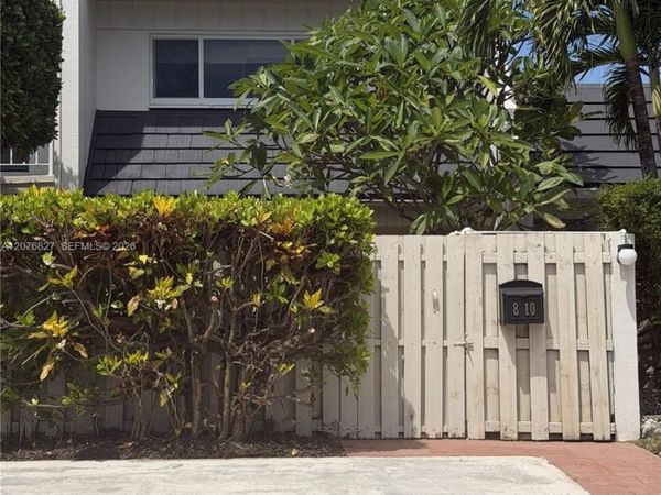 8110 SW 82nd Ct, Unit 8110, Miami, FL 33143