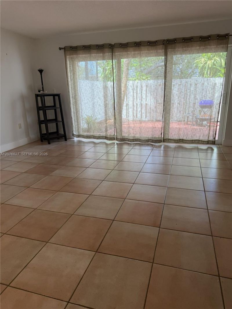 8110 SW 82nd Ct, Unit 8110, Miami, FL 33143 Photo