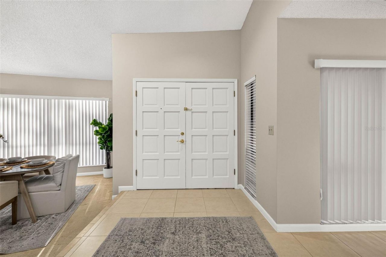 10918 Gillette Avenue, Tampa, FL 33617 Photo
