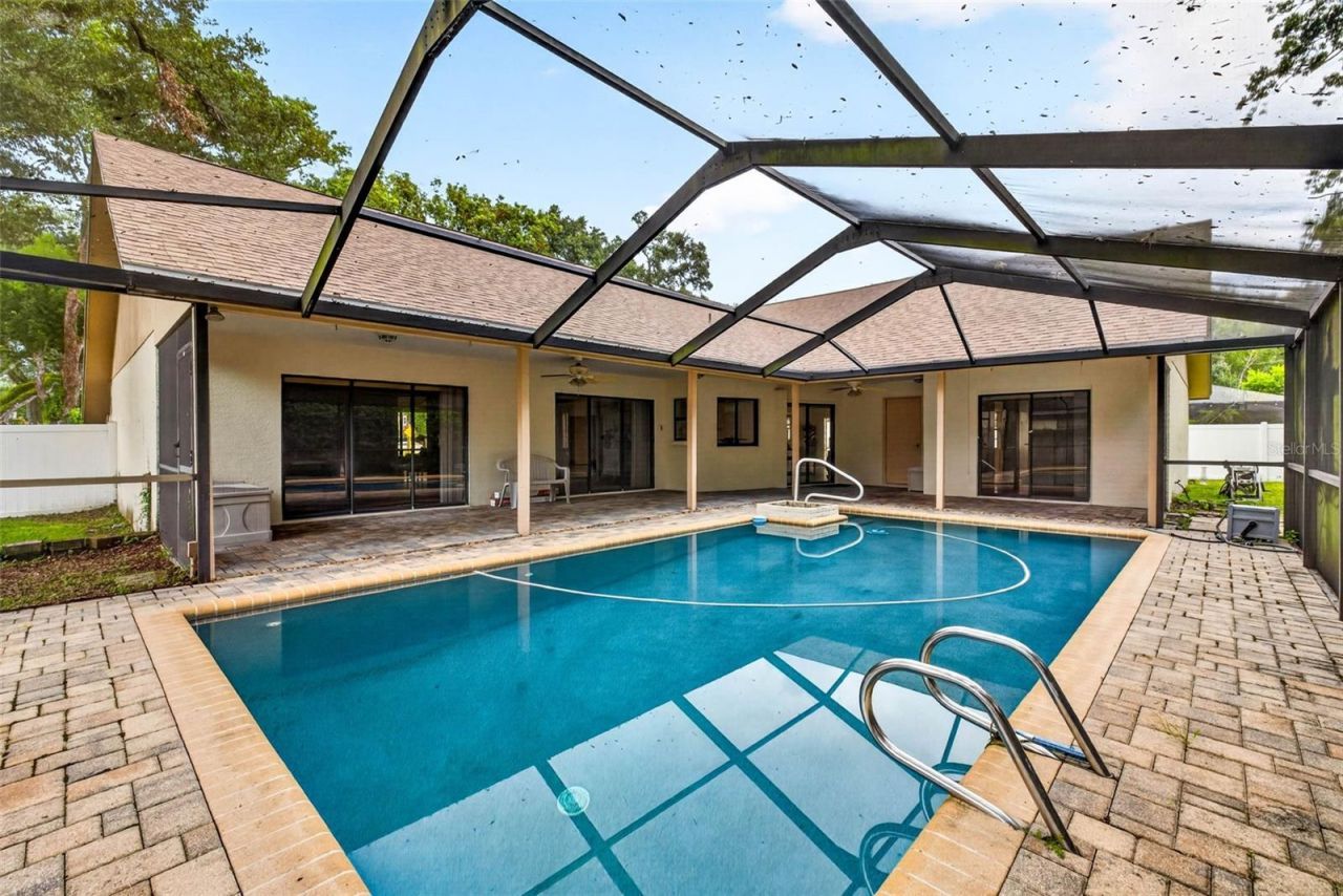 10918 Gillette Avenue, Tampa, FL 33617 Photo