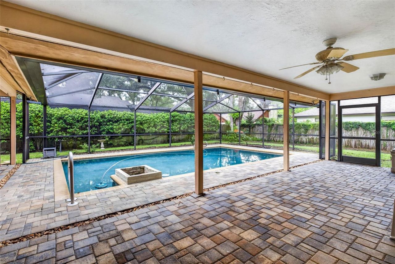 10918 Gillette Avenue, Tampa, FL 33617 Photo