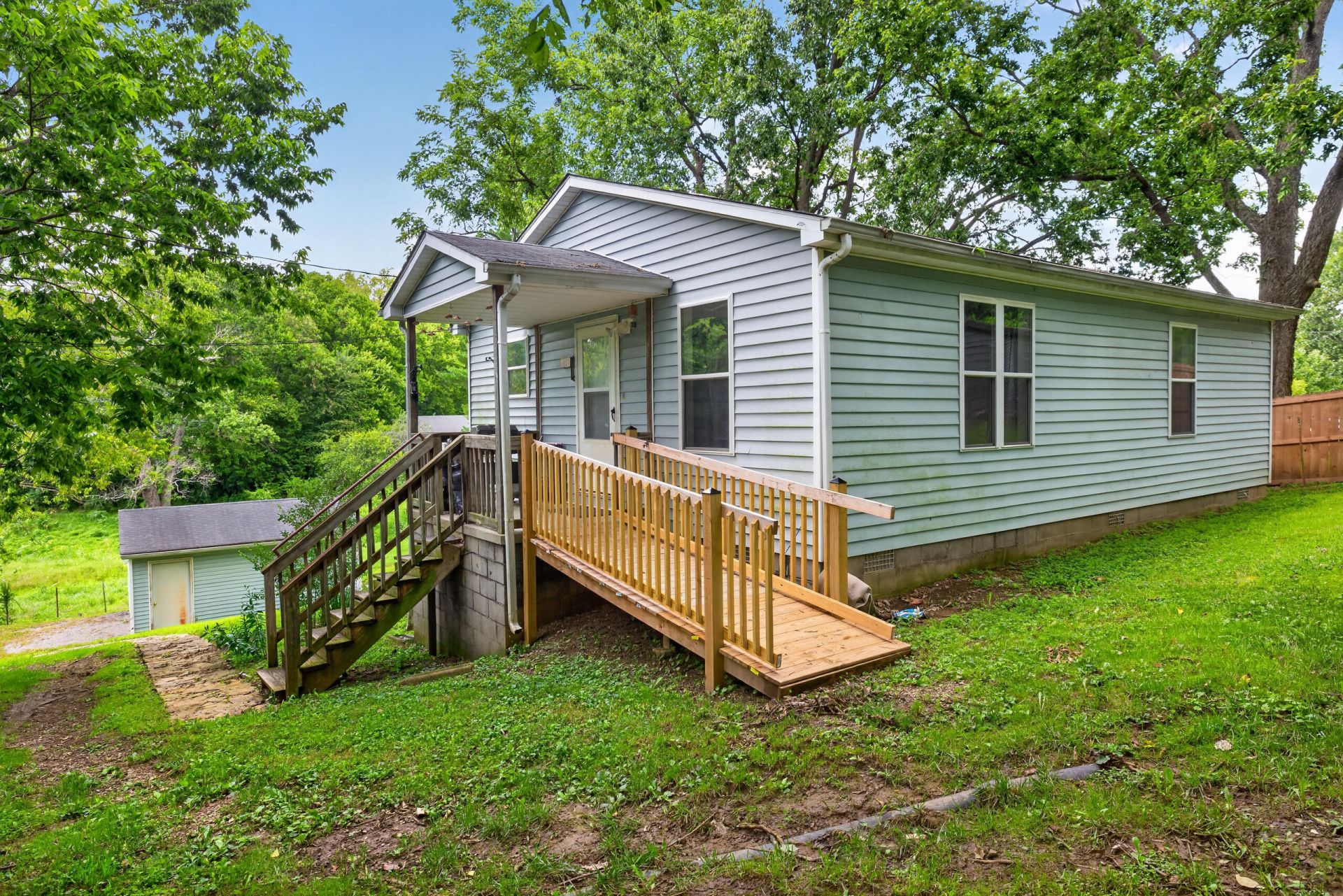 310 E 10th Street, Millersburg, KY 40348 Main Photo