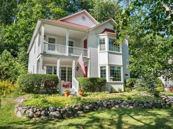 519 E Third Street, Harbor Springs, MI 49740