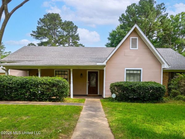 604 Bradford Drive, Brandon, MS 39047