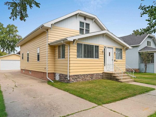 1551 CEDAR STREET, Green Bay, WI 54301
