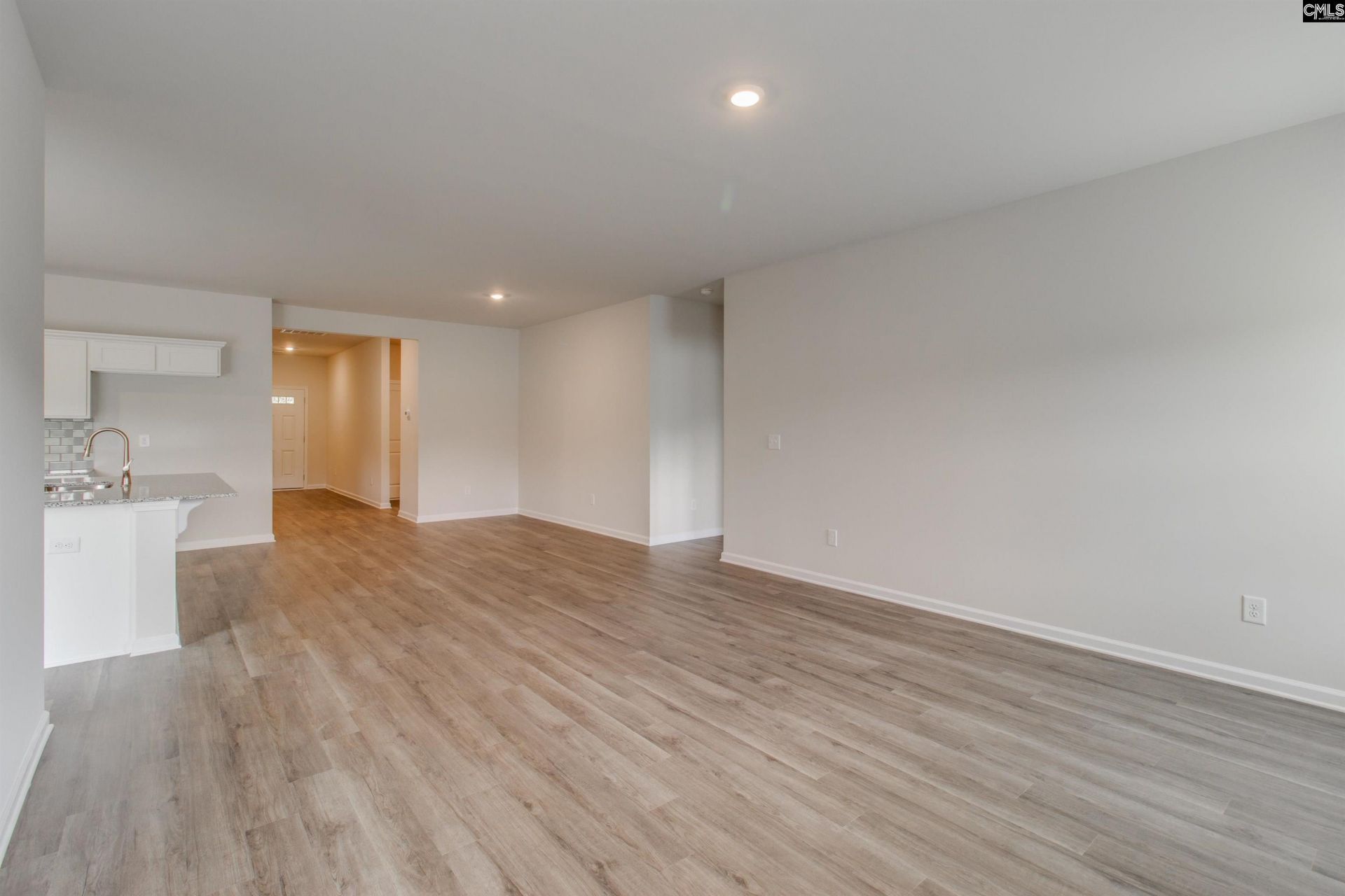 539 Cromer Road Photo 8