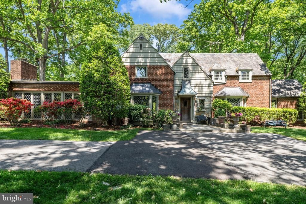 10601 SWEETBRIAR PARKWAY , SILVER SPRING, MD 20903