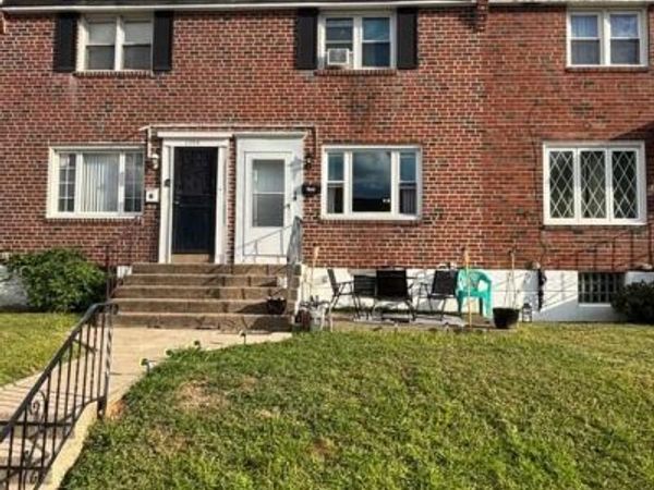 1096 N ACADEMY AVENUE, GLENOLDEN, PA 19036