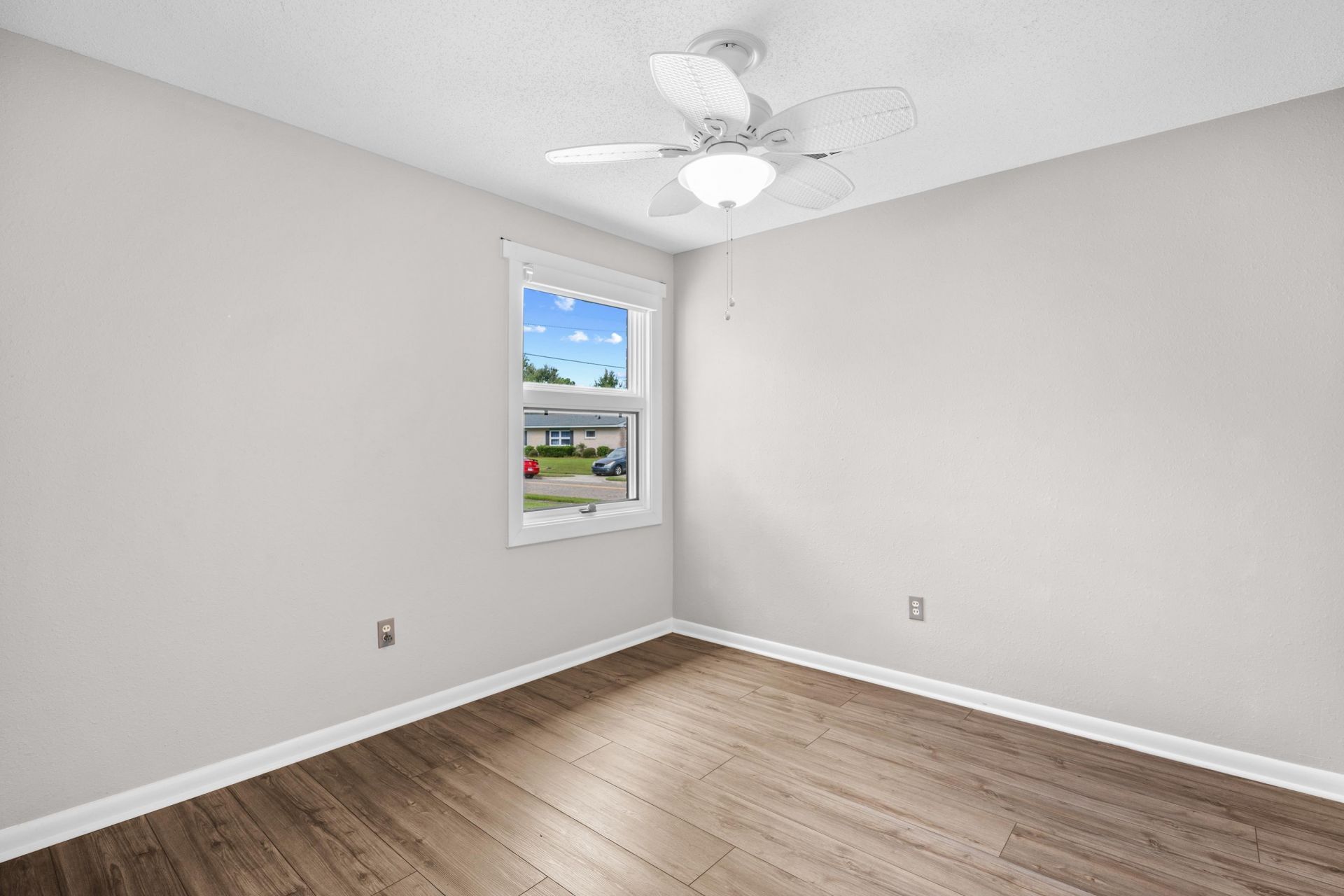 550 Quince Ave. Photo 22