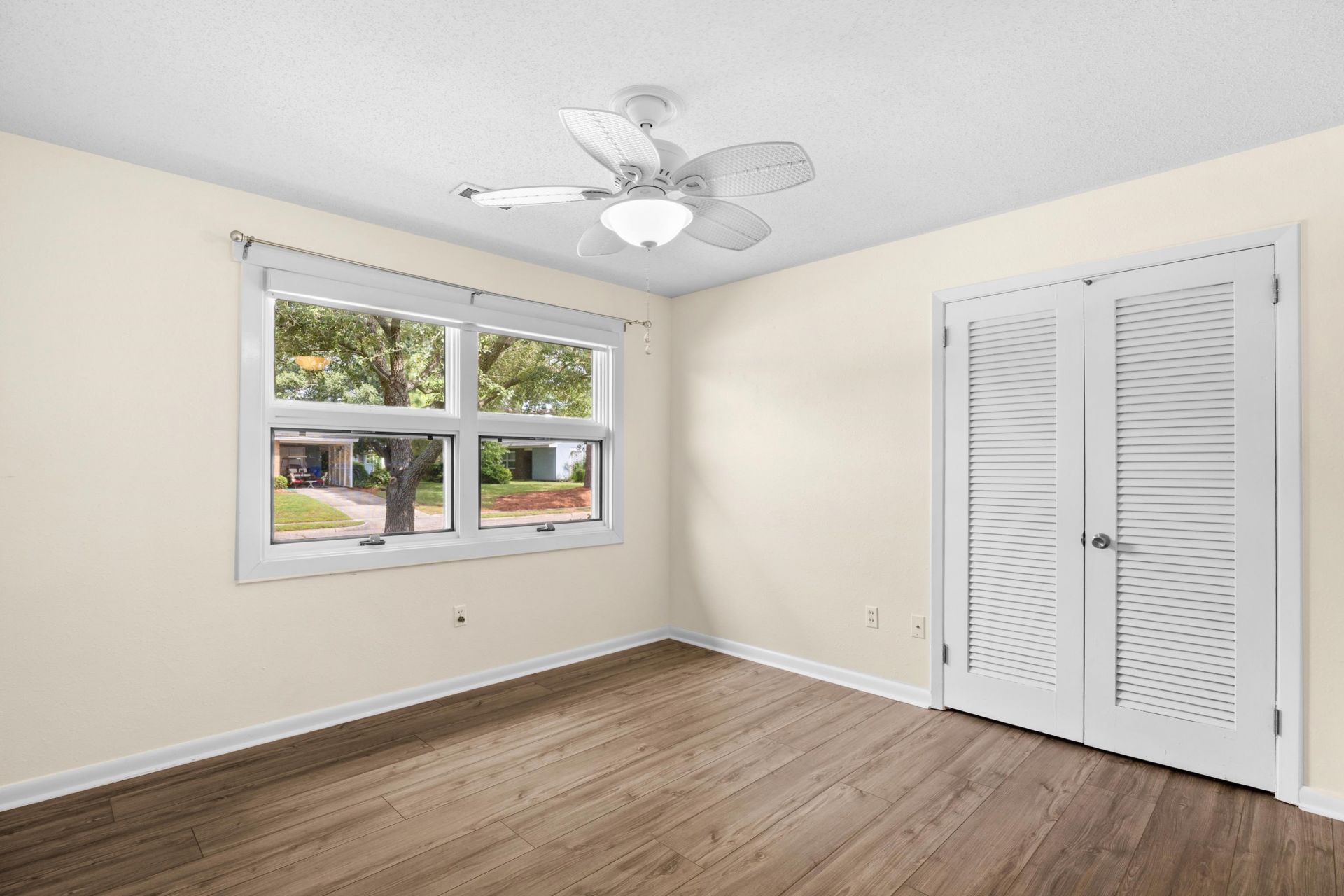 550 Quince Ave. Photo 24