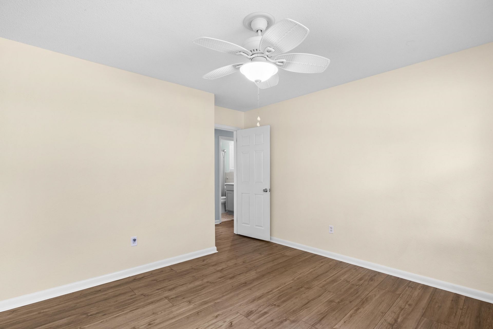 550 Quince Ave. Photo 25
