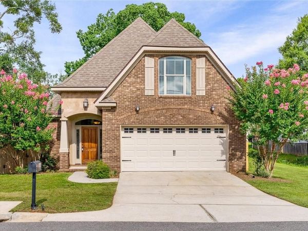 1060 Linlen Avenue, Mobile, AL 36609