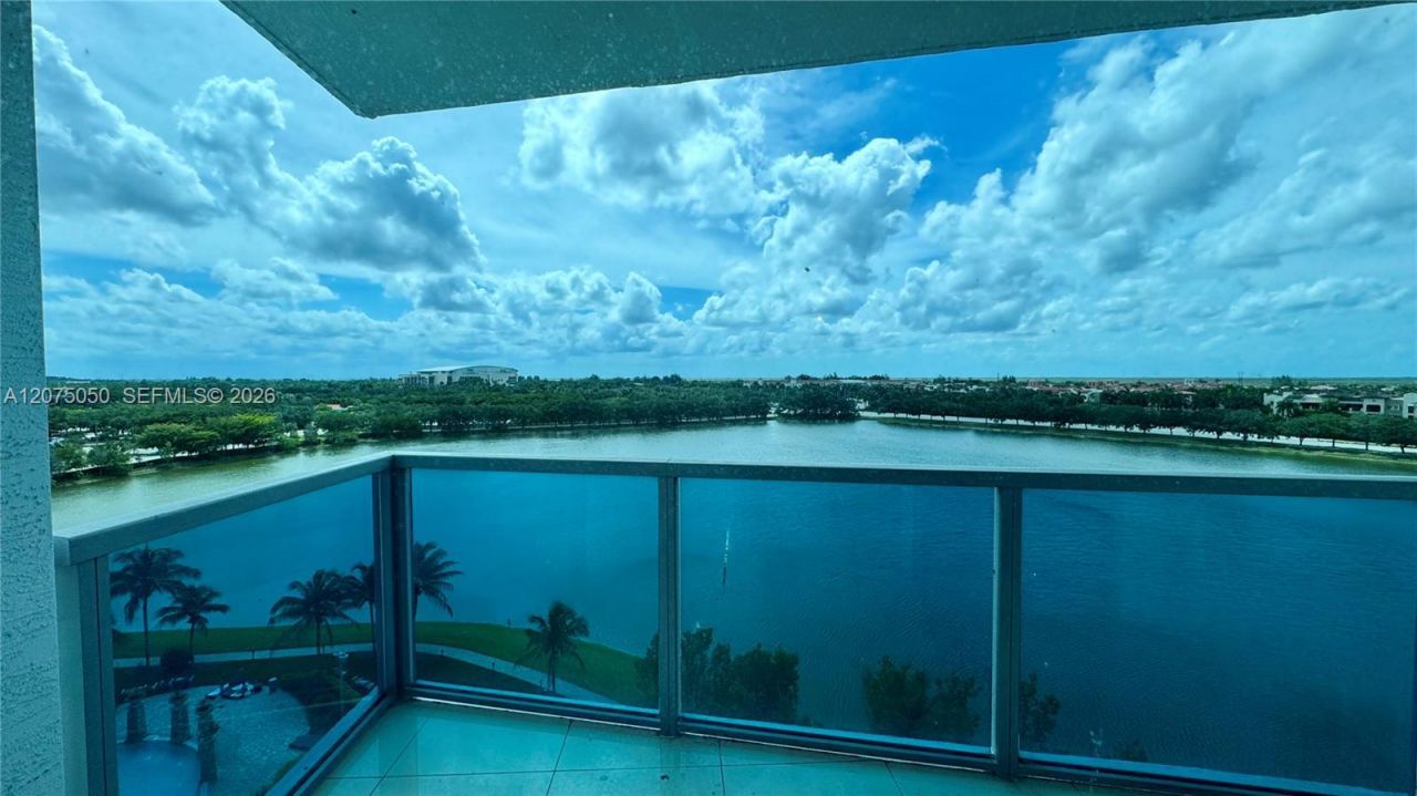 2641 N Flamingo Rd , Unit 905N, Sunrise, FL 33323 Photo