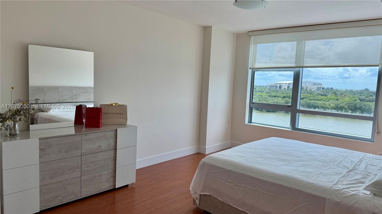 2641 N Flamingo Rd , Unit 905N, Sunrise, FL 33323 Photo