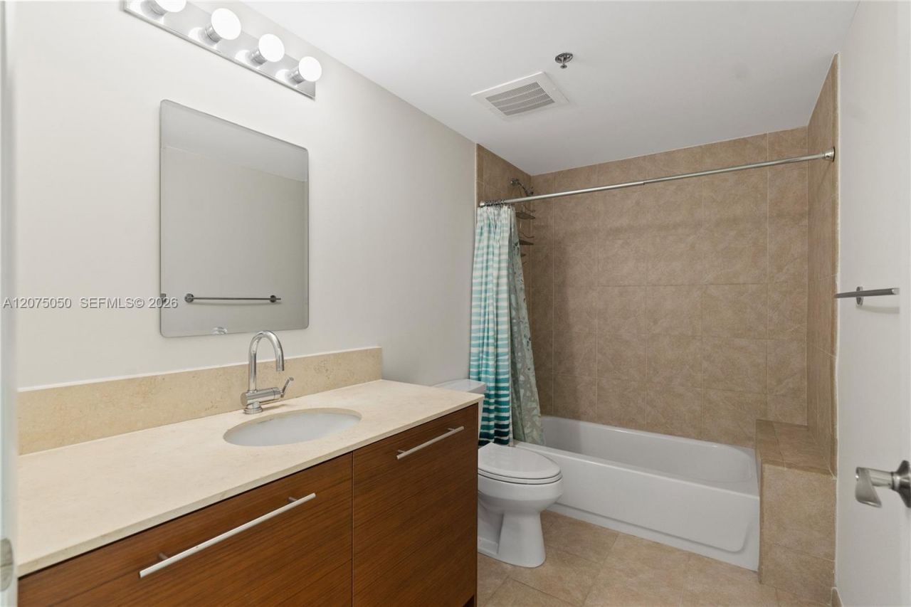 2641 N Flamingo Rd , Unit 905N, Sunrise, FL 33323 Photo