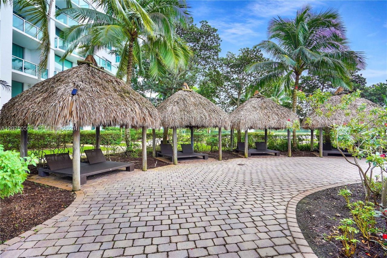 2641 N Flamingo Rd , Unit 905N, Sunrise, FL 33323 Photo