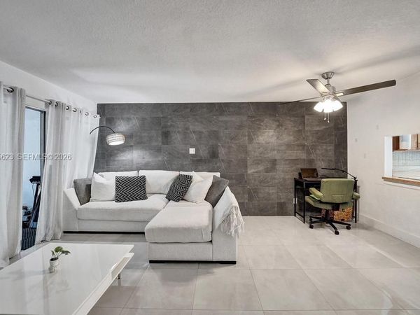 3000 NW 5th Ter , Unit 112, Pompano Beach, FL 33064