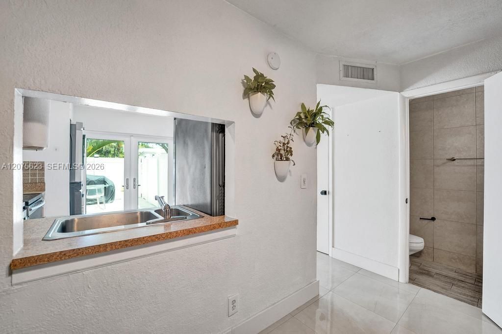 3000 NW 5th Ter , Unit 112, Pompano Beach, FL 33064 Photo