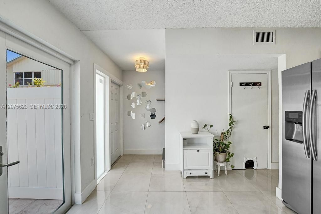 3000 NW 5th Ter , Unit 112, Pompano Beach, FL 33064 Photo