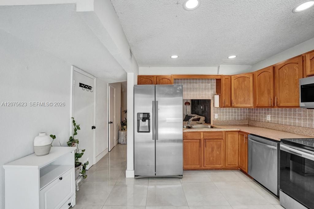 3000 NW 5th Ter , Unit 112, Pompano Beach, FL 33064 Photo