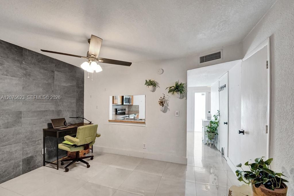 3000 NW 5th Ter , Unit 112, Pompano Beach, FL 33064 Photo