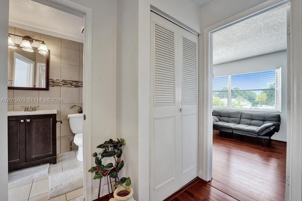 3000 NW 5th Ter , Unit 112, Pompano Beach, FL 33064 Photo