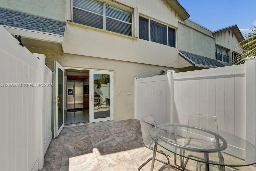 3000 NW 5th Ter , Unit 112, Pompano Beach, FL 33064 Photo
