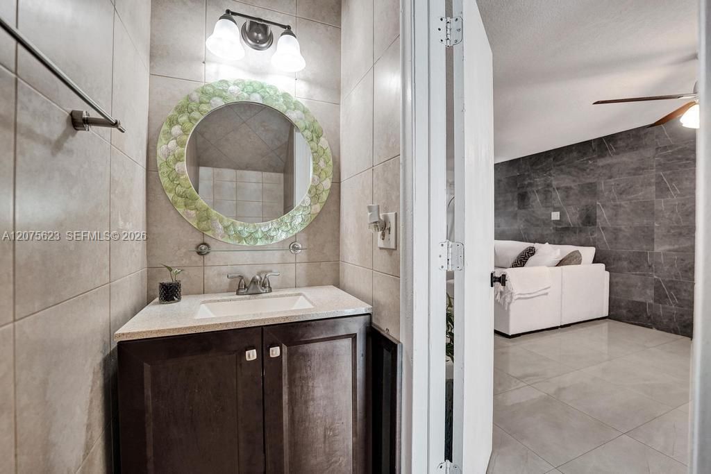 3000 NW 5th Ter , Unit 112, Pompano Beach, FL 33064 Photo