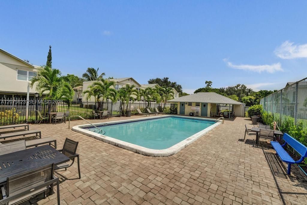 3000 NW 5th Ter , Unit 112, Pompano Beach, FL 33064 Photo
