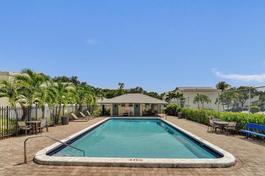 3000 NW 5th Ter , Unit 112, Pompano Beach, FL 33064 Photo