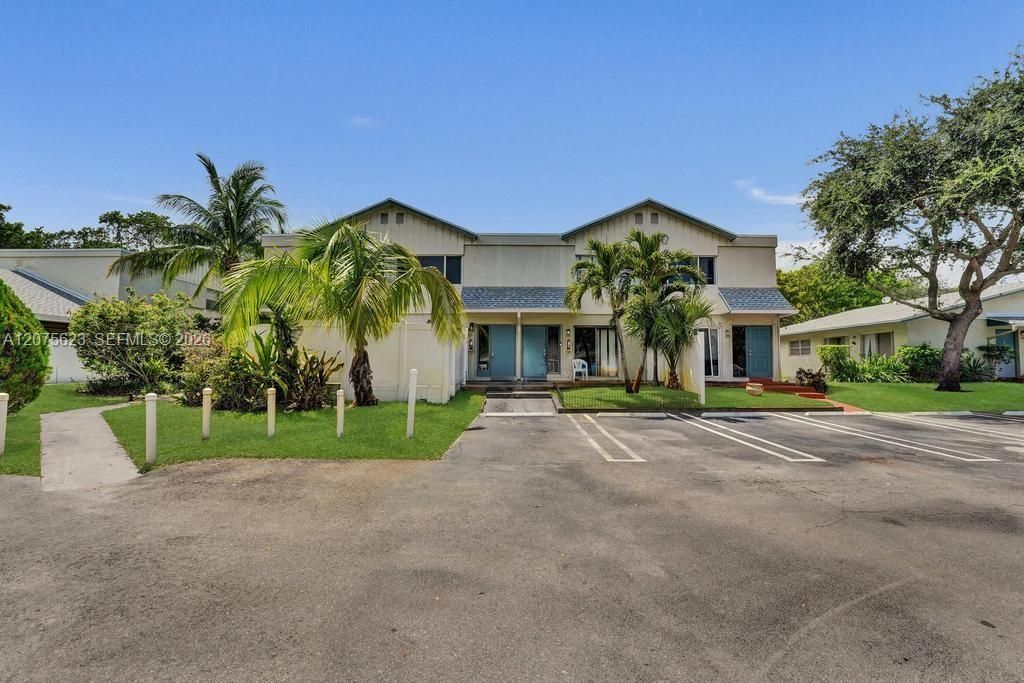 3000 NW 5th Ter , Unit 112, Pompano Beach, FL 33064 Photo