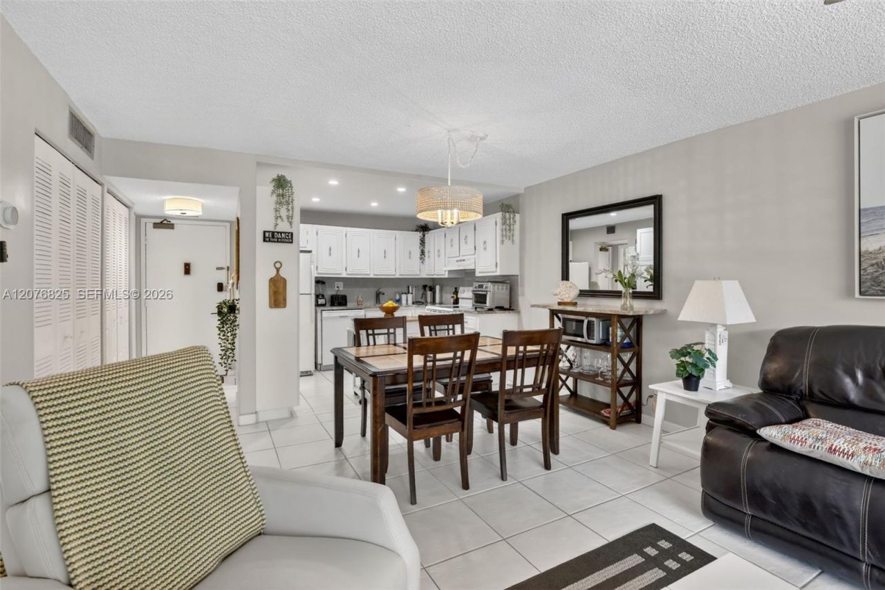 3771 Environ Blvd, Unit 346, Lauderhill, FL 33319 Photo