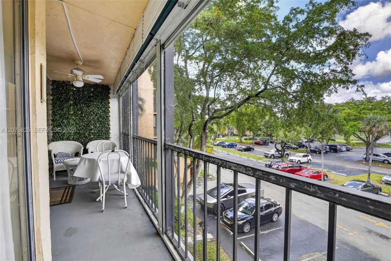 3771 Environ Blvd, Unit 346, Lauderhill, FL 33319 Photo