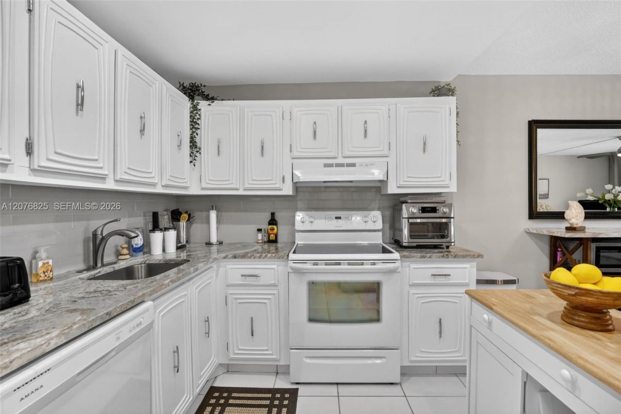 3771 Environ Blvd, Unit 346, Lauderhill, FL 33319 Photo