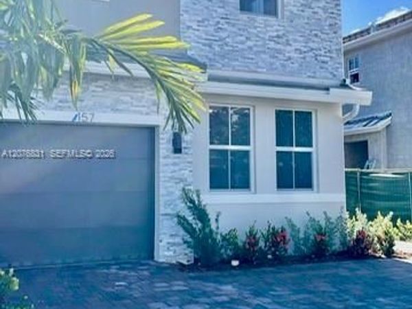 157 SW 170th Ave , Pembroke Pines, FL 33027