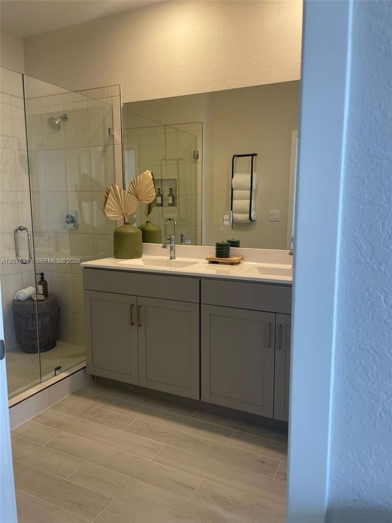 157 SW 170th Ave , Pembroke Pines, FL 33027 Photo