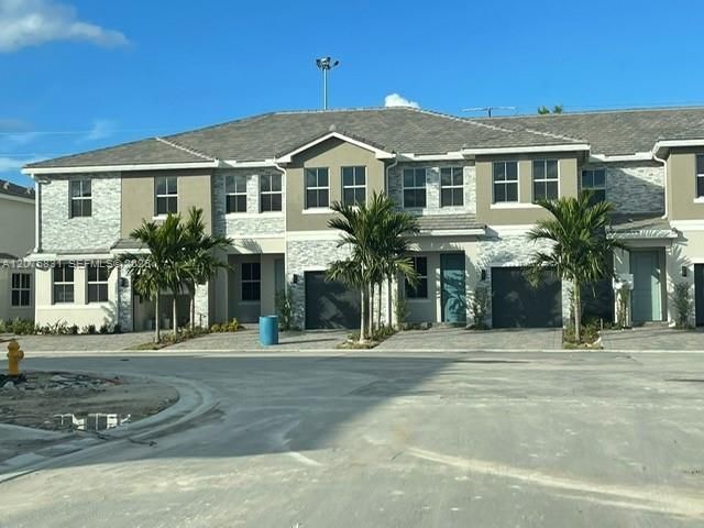 157 SW 170th Ave , Pembroke Pines, FL 33027 Photo