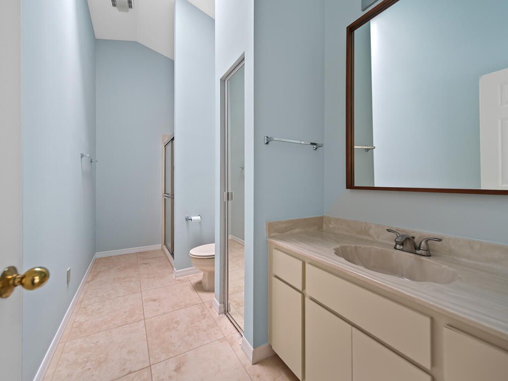 9 W High Point Road, Sewalls Point, FL 34996 Photo