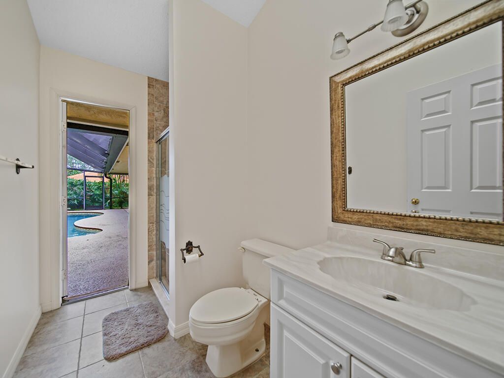 9 W High Point Road, Sewalls Point, FL 34996 Photo