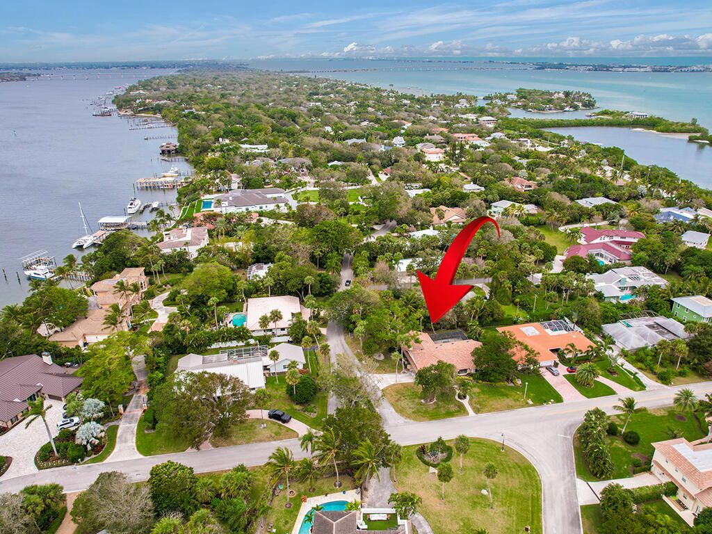 9 W High Point Road, Sewalls Point, FL 34996 Photo