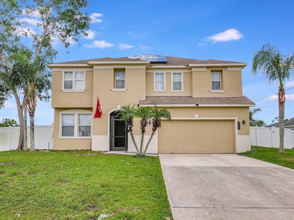 6509 NW OMEGA Road, Port St. Lucie, FL 34983