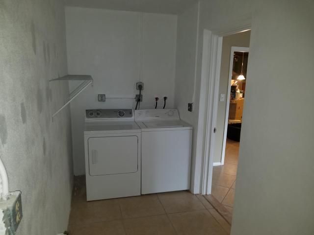 5725 Fernley Drive E, Unit 7, West Palm Beach, FL 33415 Photo