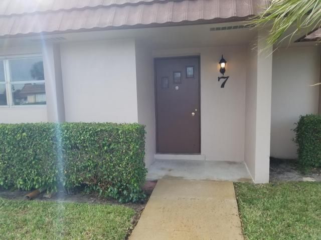 5725 Fernley Drive E, Unit 7, West Palm Beach, FL 33415 Photo