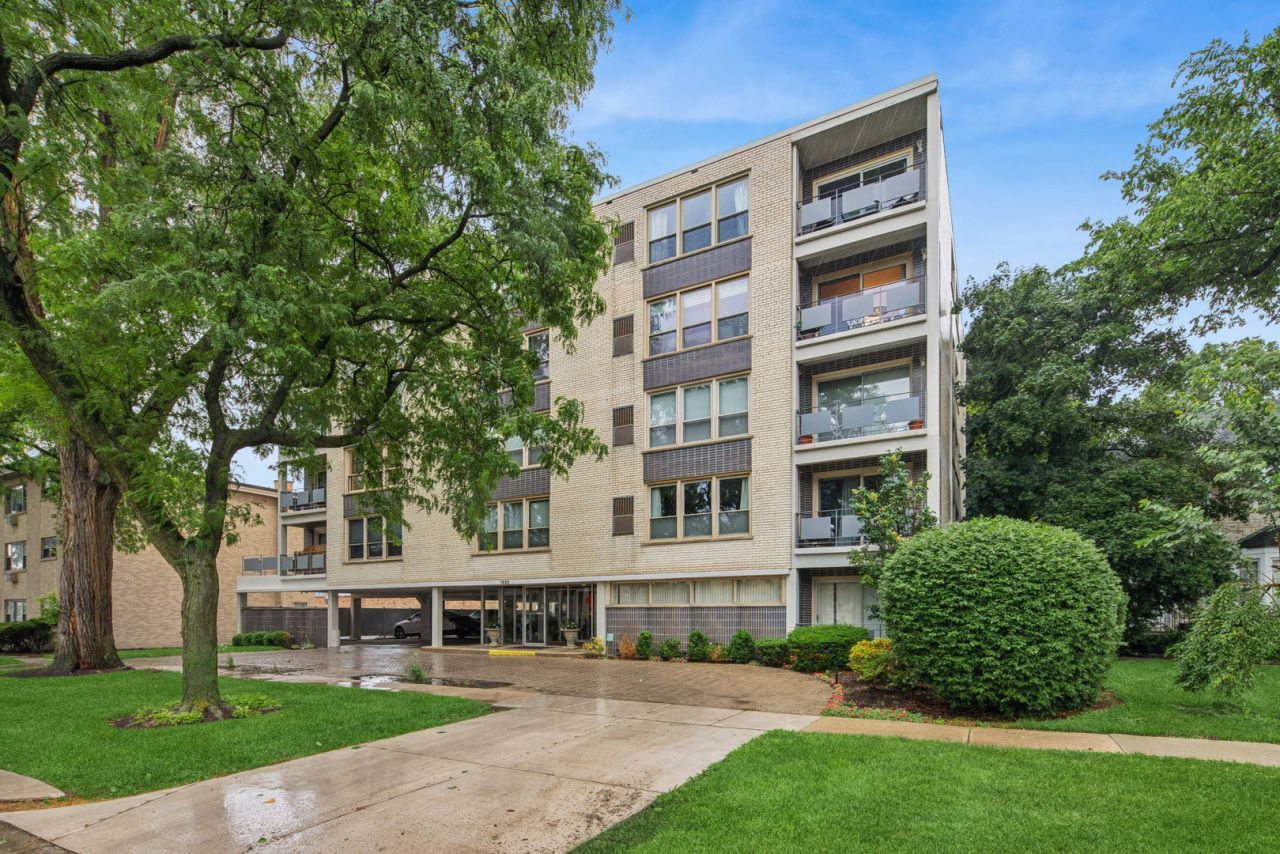 1535 Park Avenue, Unit 505, River Forest, IL 60305 Main Photo