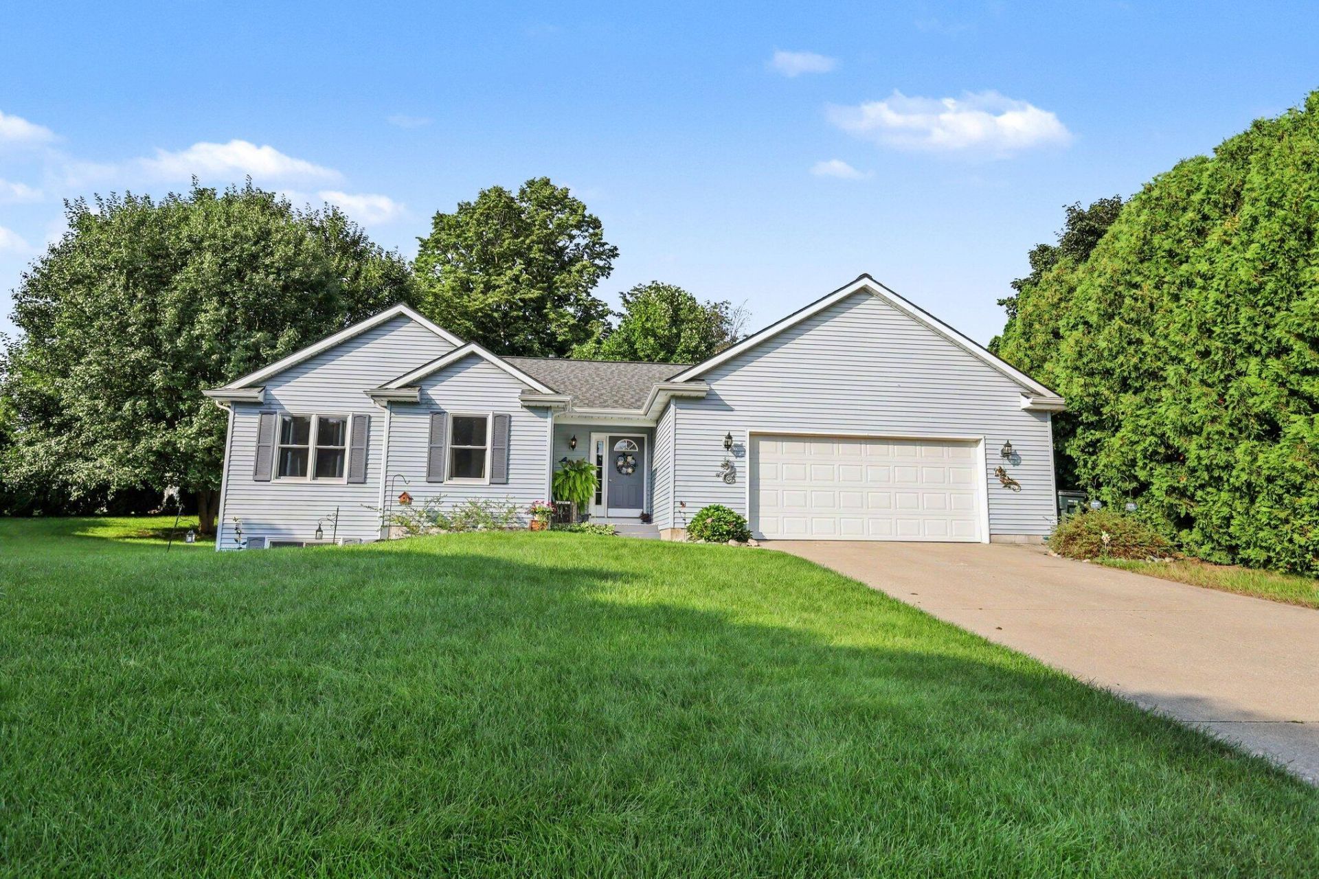 4360 Cuper Avenue, Dorr, MI 49323 Main Photo