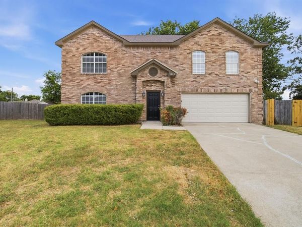1512 Yellowbird Court, DeSoto, TX 75115
