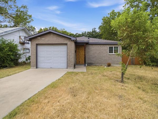 3923 Metropolitan Avenue , Dallas, TX 75210