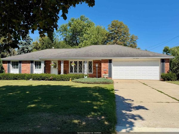 100 ST FRANCIS DRIVE, Green Bay, WI 54301
