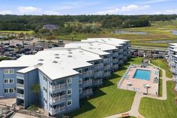 9520 Shore Dr. photo 4